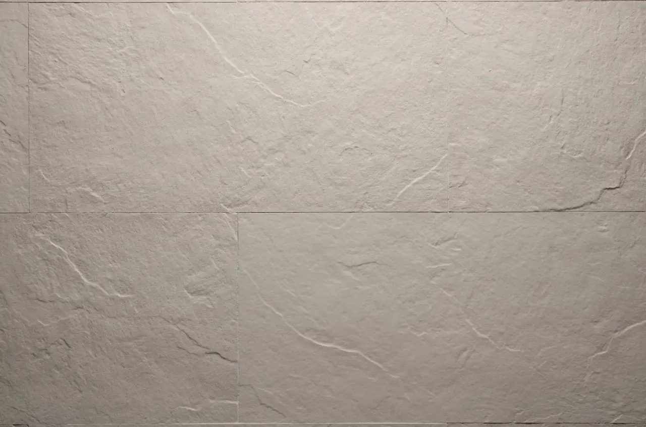 Бежевая гибкая плитка S02 Slate Beige с рельефом природного сланца и смещёнными швами