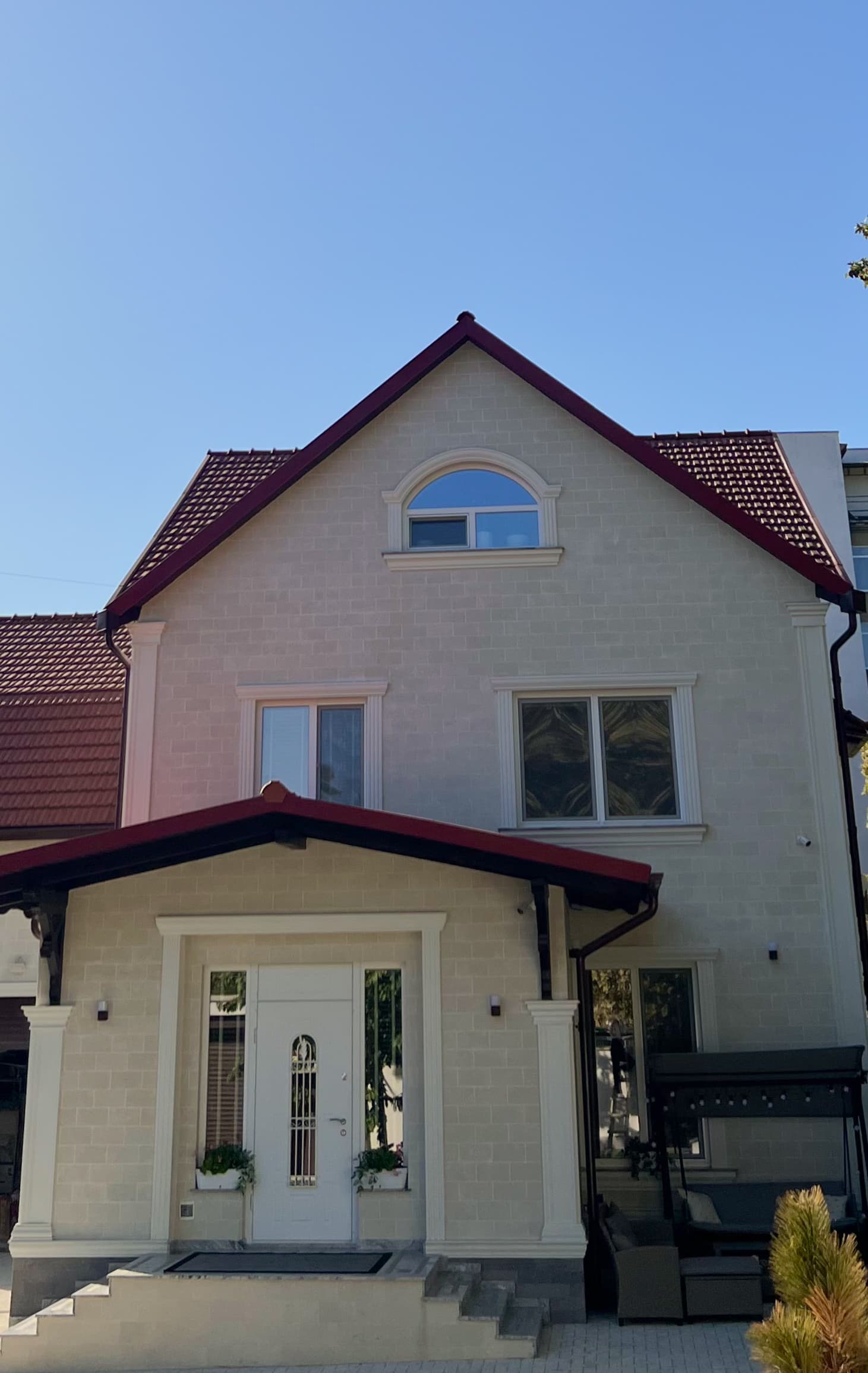 Piatră flexibilă fațada - casa la marginea orașului Durlesti — 1