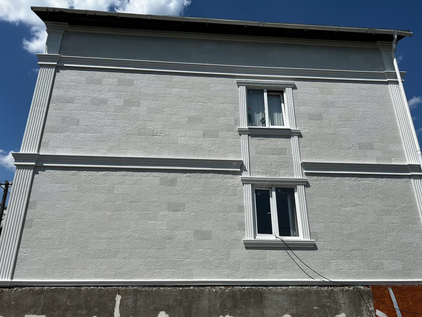 Casa privată pe Telecentru - fațada din faianță flexibilă — 4